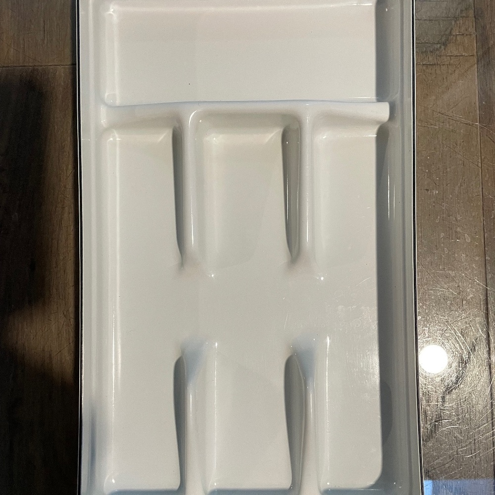 Like New Flatware Storage Tray